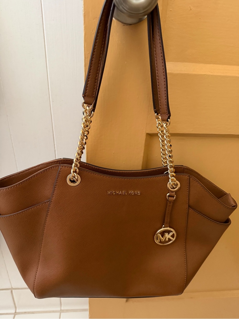 NWOT Michael Kors brown leather purse with dust bag